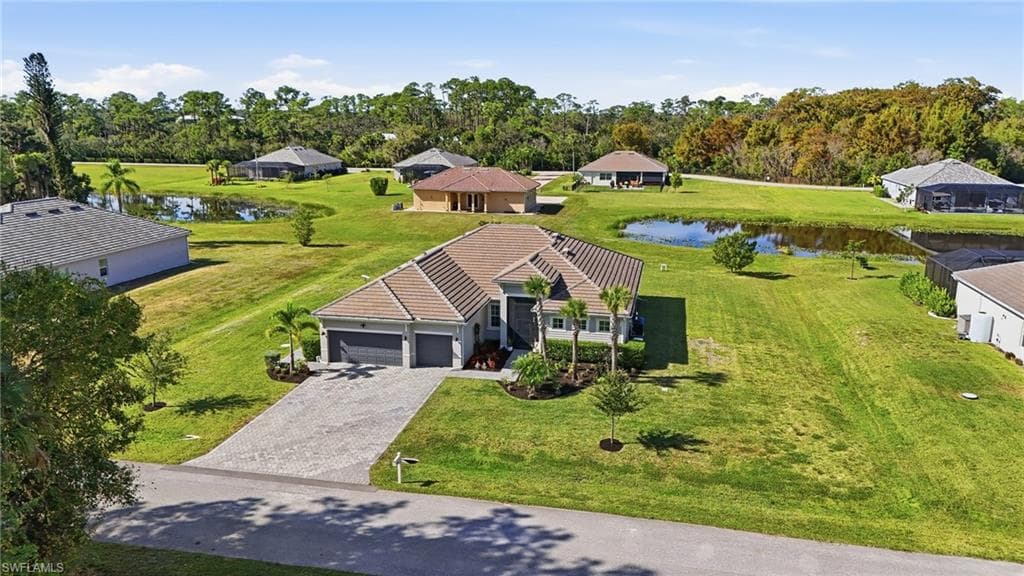 17040 Serengeti CIR, ALVA FL 33920-4
