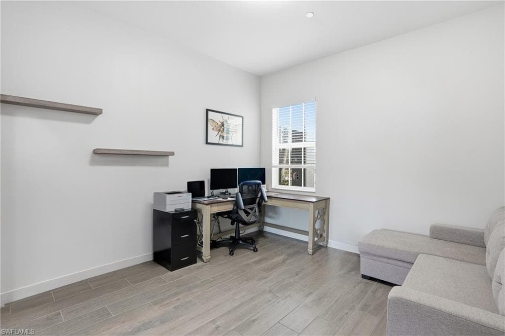 17040 Serengeti CIR, ALVA FL 33920-23