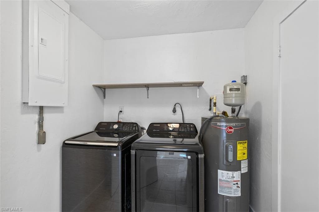 14773 Martin DR, FORT MYERS FL 33908-25