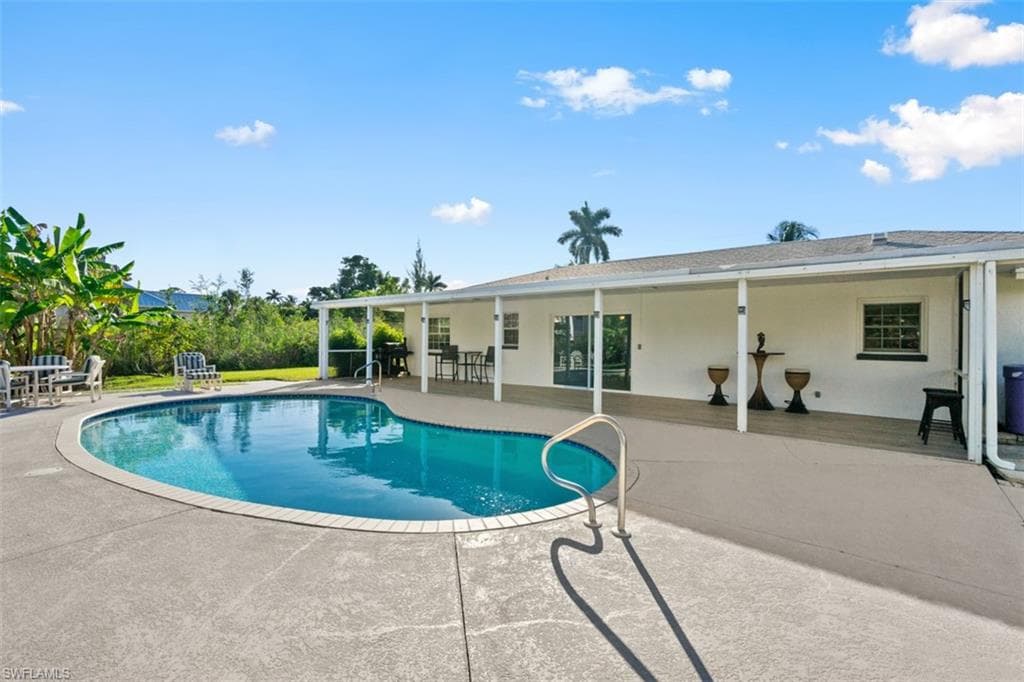 14773 Martin DR, FORT MYERS FL 33908-18