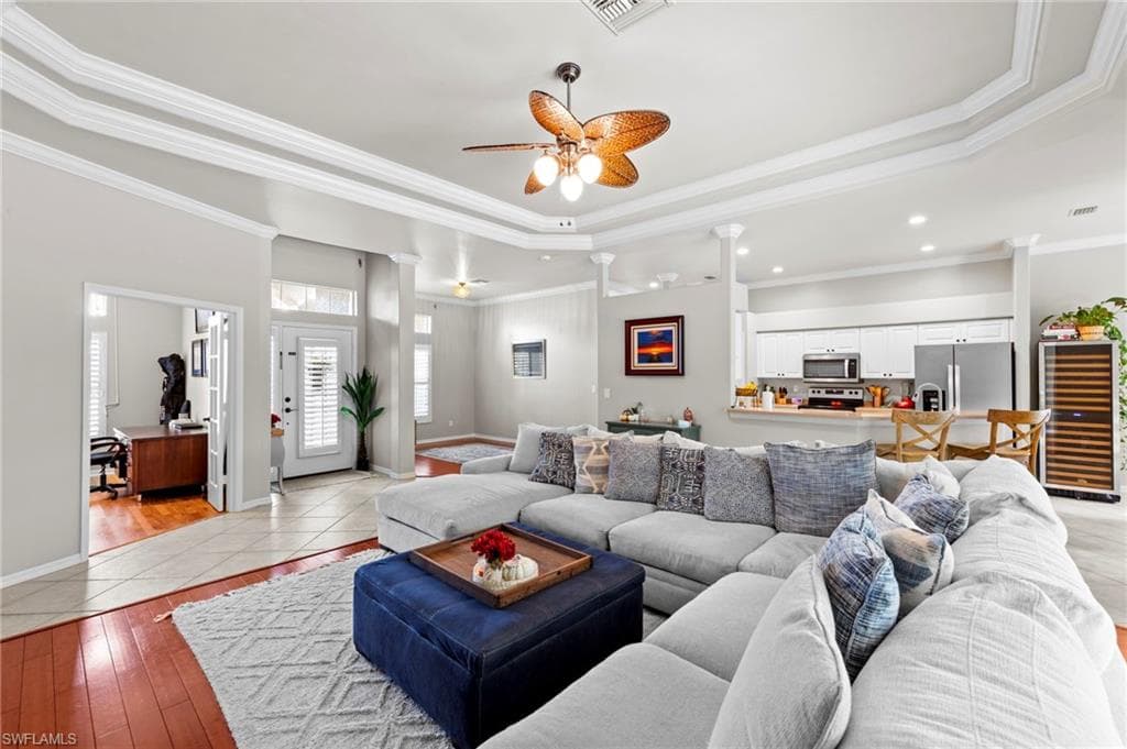 11452 Pembrook RUN, ESTERO FL 33928-5