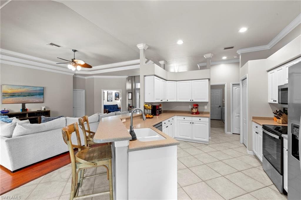 11452 Pembrook RUN, ESTERO FL 33928-7