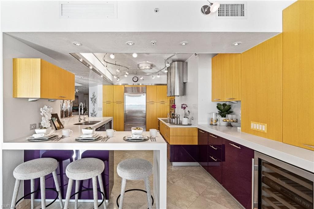 1070 S Collier BLVD # D, MARCO ISLAND FL 34145-18