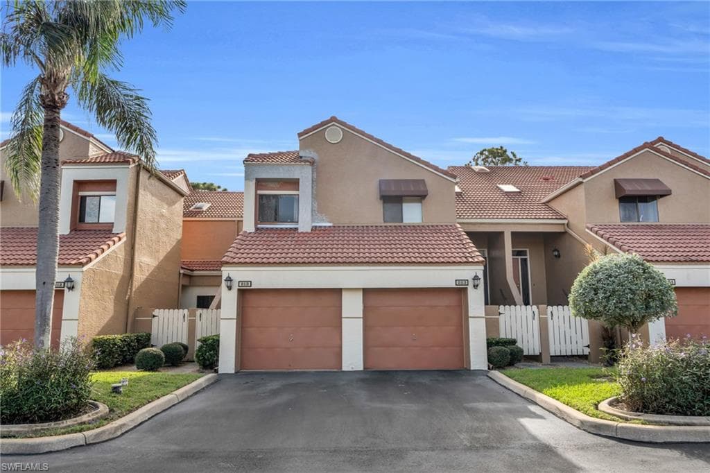 7150 Golden Eagle CT # 213, FORT MYERS FL 33912-39