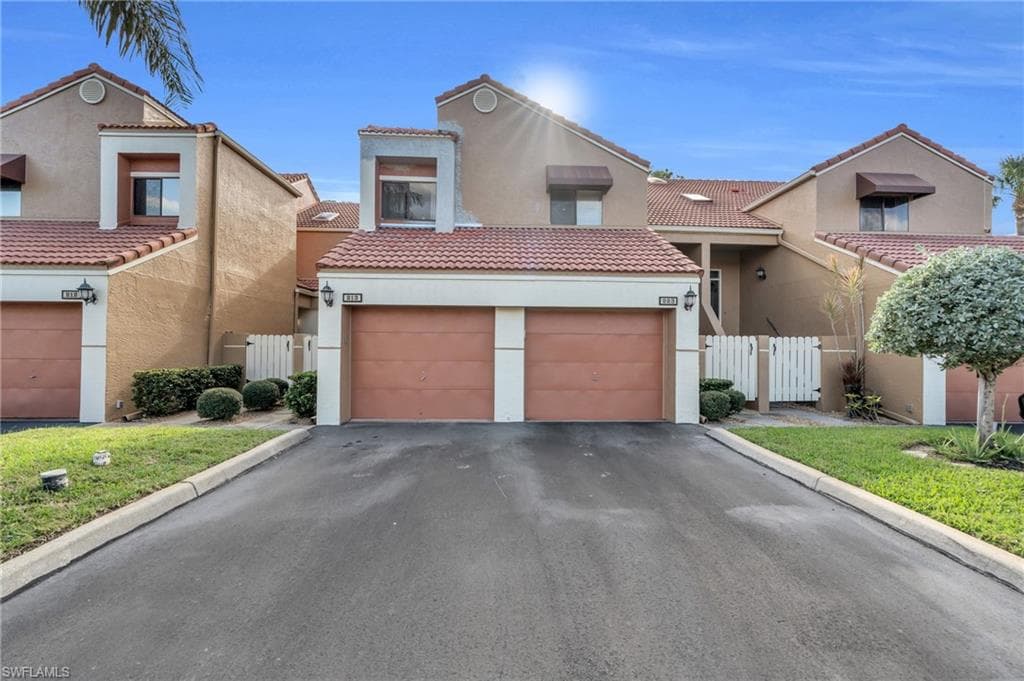 7150 Golden Eagle CT # 213, FORT MYERS FL 33912-38