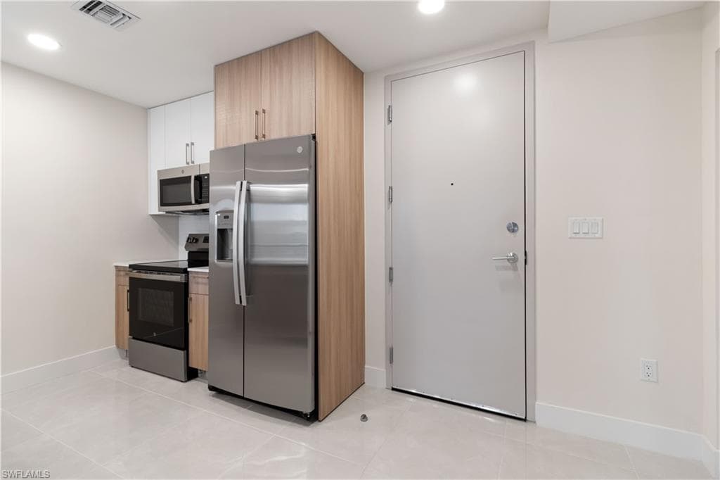 26600 Rosewood Pointe DR # 101, BONITA SPRINGS FL 34135-4