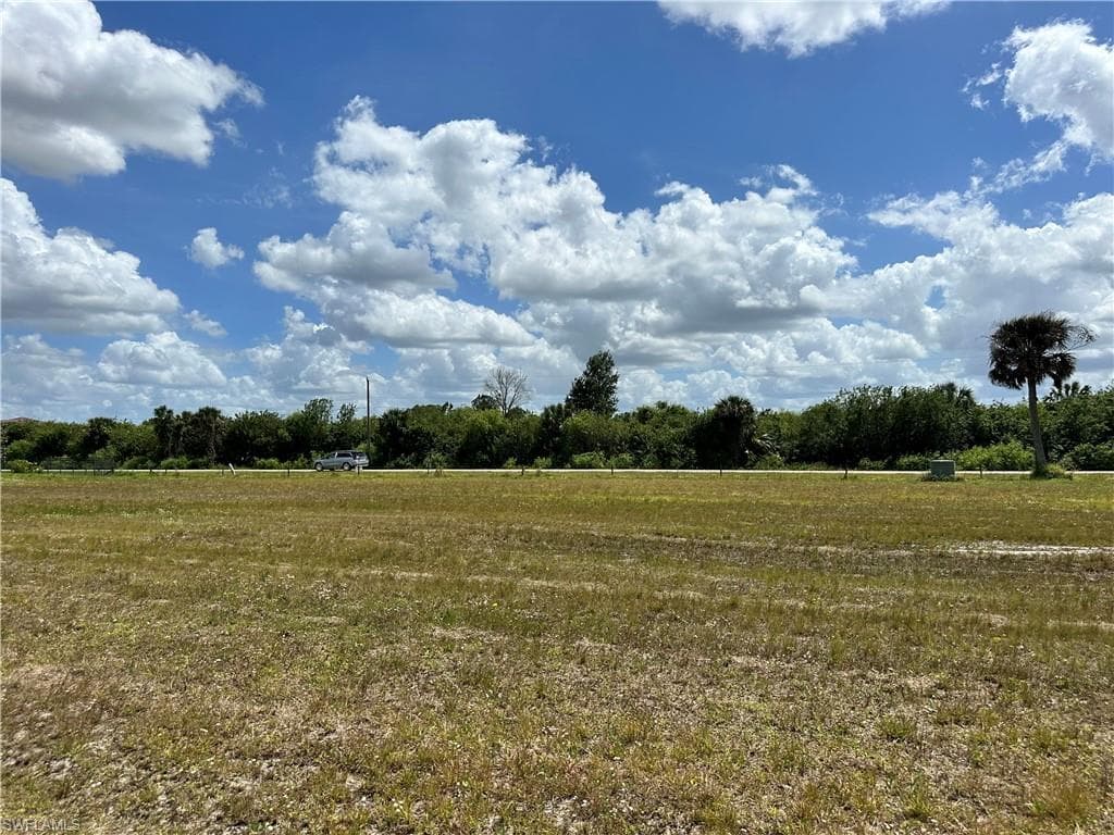 515 Shady Hollow BLVD W, NAPLES FL 34120-5