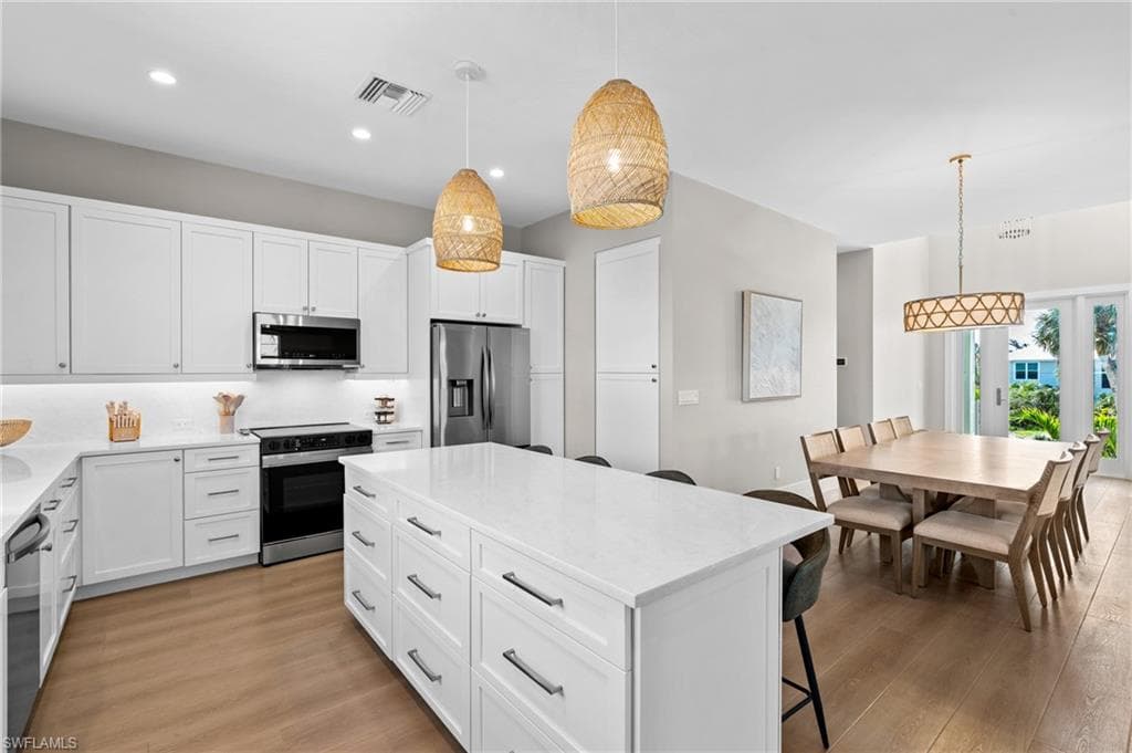 117 Hercules DR, FORT MYERS BEACH FL 33931-16