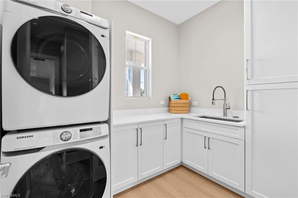 117 Hercules DR, FORT MYERS BEACH FL 33931-37