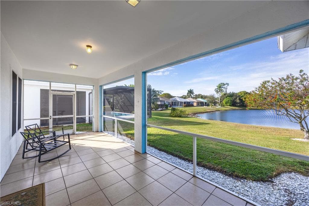 223 Stanhope CIR, NAPLES FL 34104-14