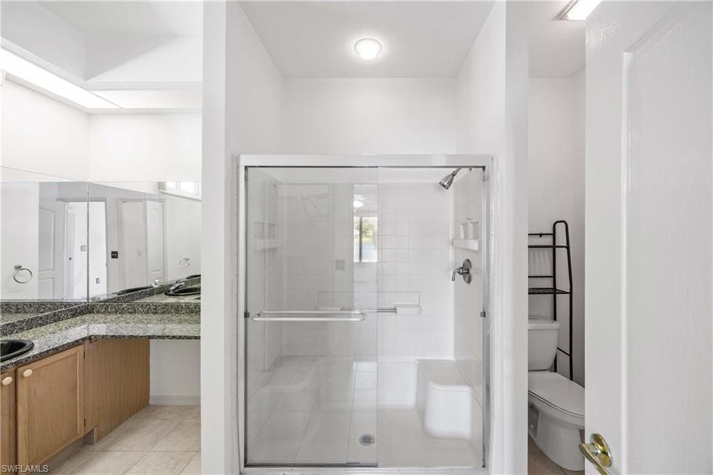 223 Stanhope CIR, NAPLES FL 34104-18