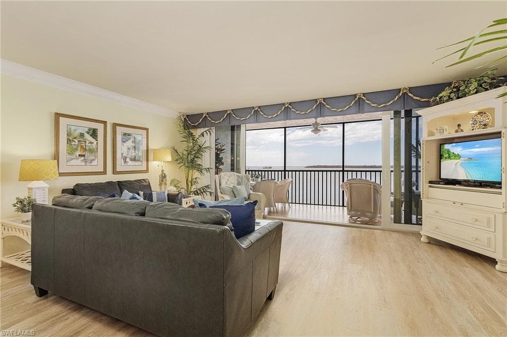 17080 Harbour Point DR # 213, FORT MYERS FL 33908-4