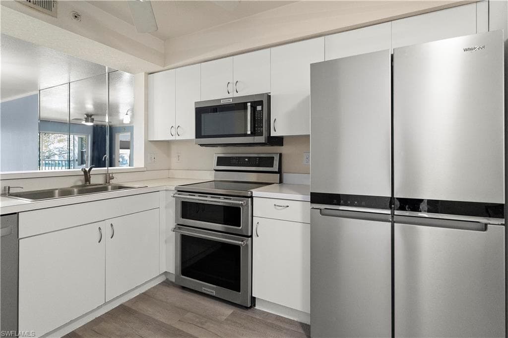 9610 Victoria LN # D202, NAPLES FL 34109-4