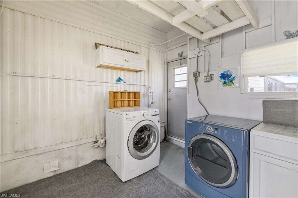 952 Days LN, NORTH FORT MYERS FL 33917-22