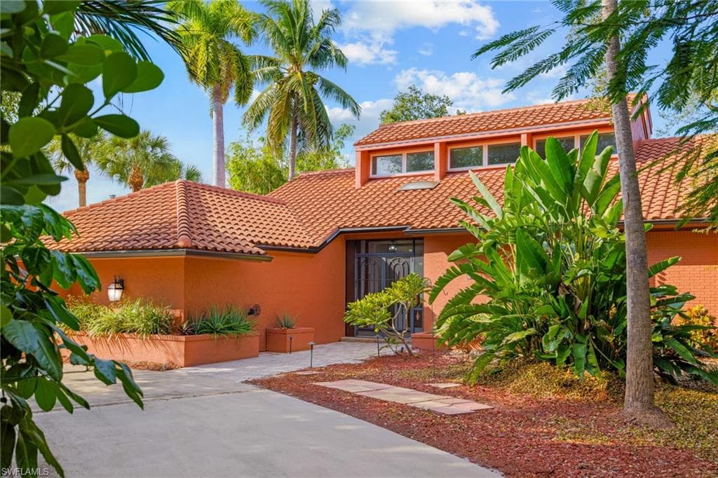 12457 McGregor Woods CIR, FORT MYERS FL 33908-2