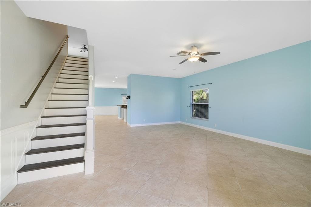 2201 Cape Heather CIR, CAPE CORAL FL 33991-4