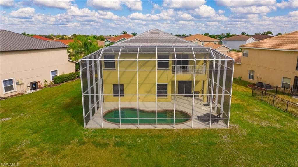 2201 Cape Heather CIR, CAPE CORAL FL 33991-3