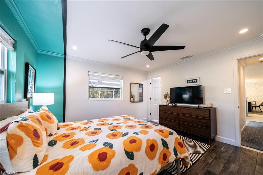 59 Wickliffe DR, NAPLES FL 34110-22