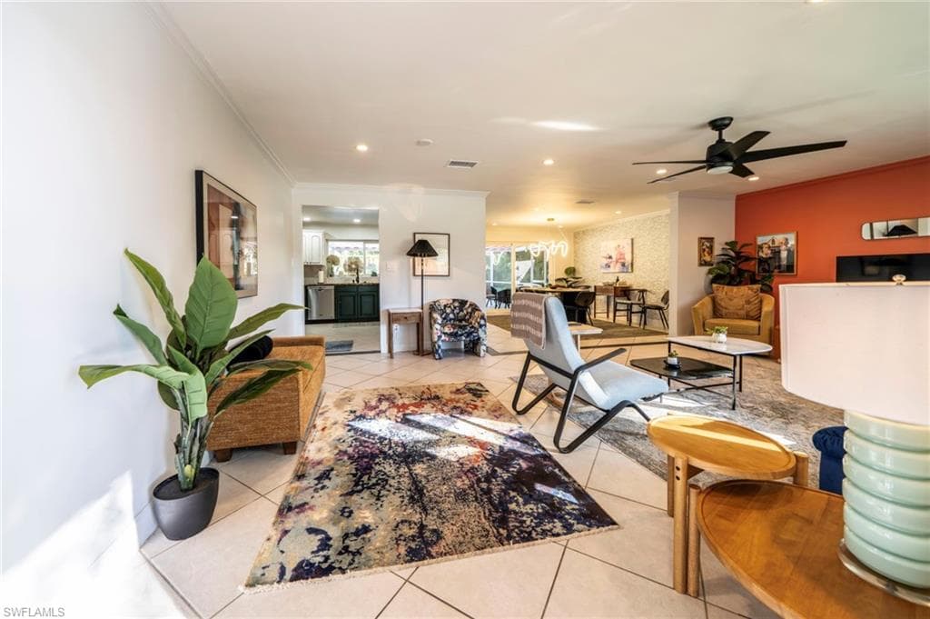 59 Wickliffe DR, NAPLES FL 34110-4