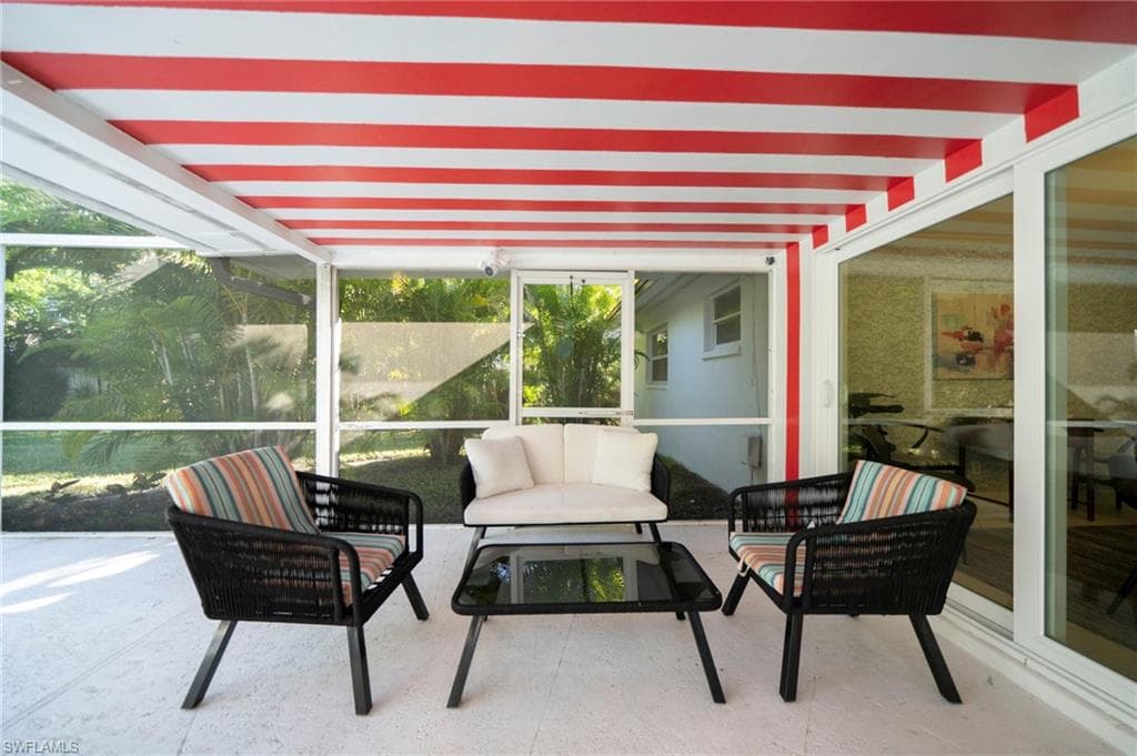 59 Wickliffe DR, NAPLES FL 34110-33