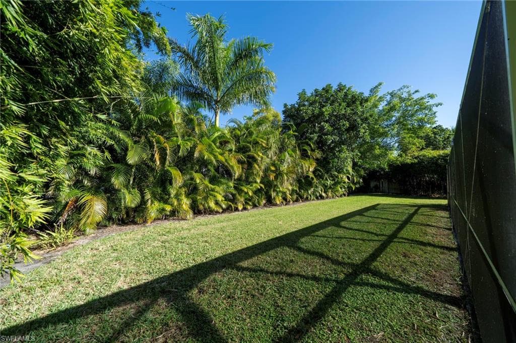 59 Wickliffe DR, NAPLES FL 34110-39