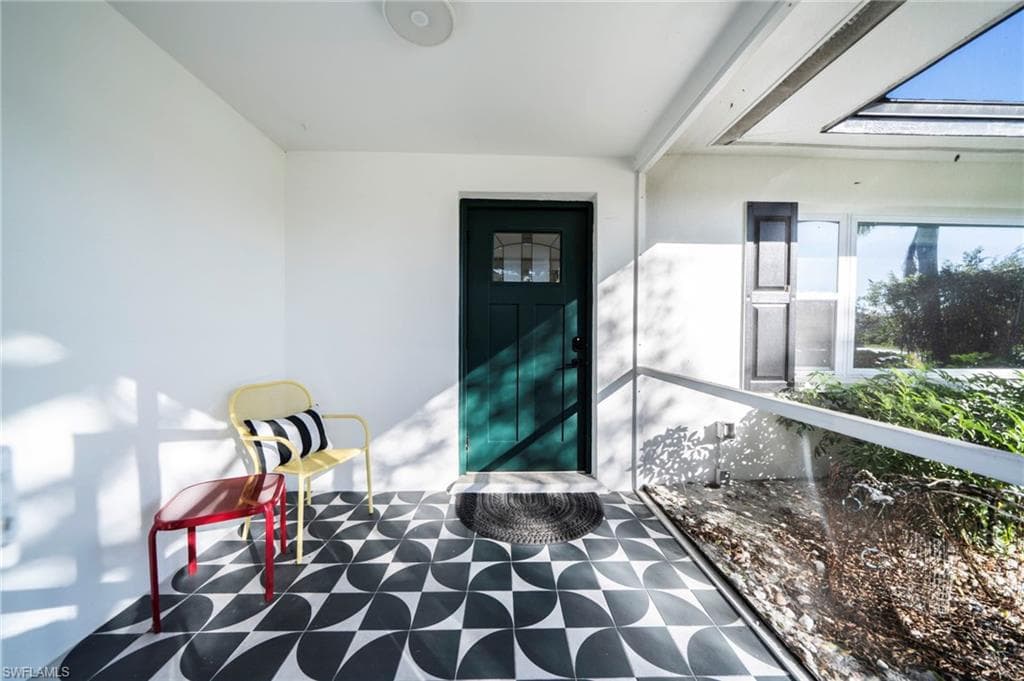 59 Wickliffe DR, NAPLES FL 34110-3