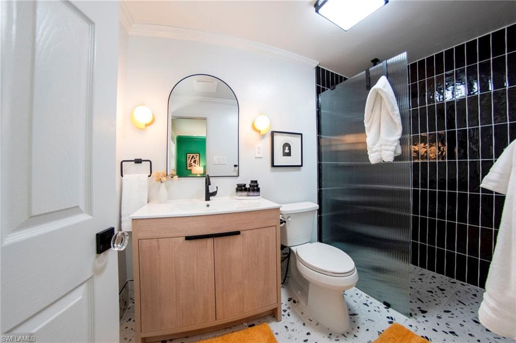 59 Wickliffe DR, NAPLES FL 34110-24