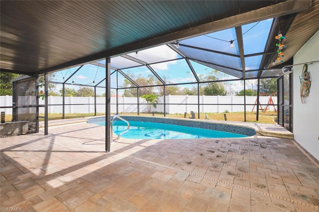 6451 Adelphi CIR-21