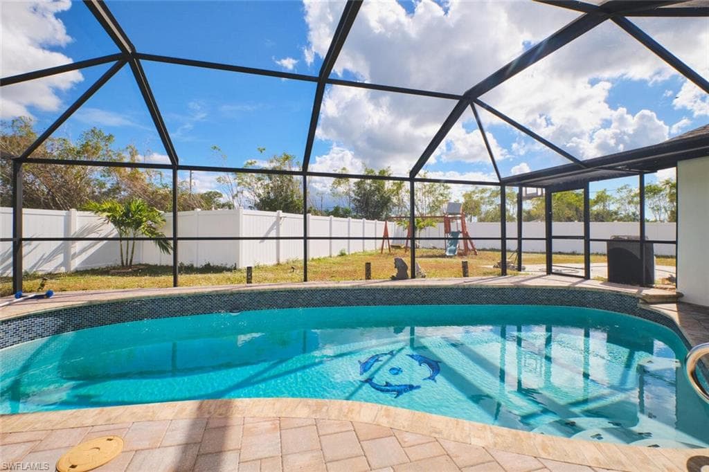 6451 Adelphi CIR-23