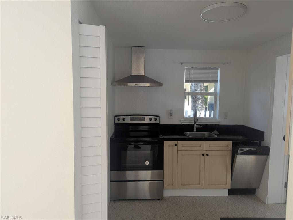 178 Evergreen RD, NORTH FORT MYERS FL 33903-2