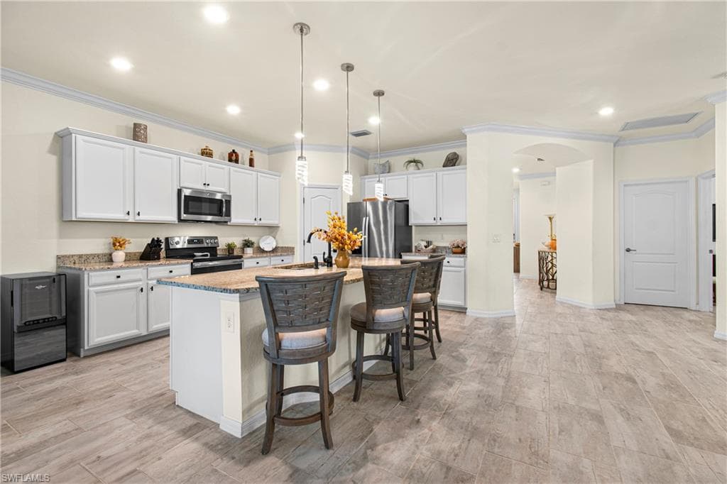 10369 Prato DR, FORT MYERS FL 33913-17