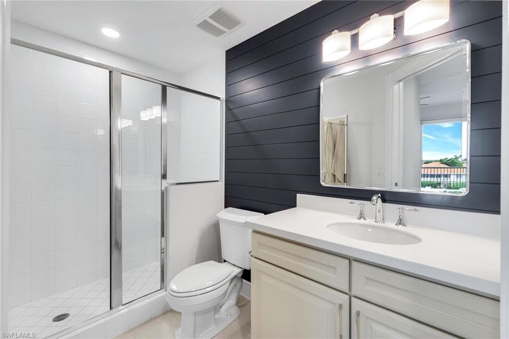 6021 Silver King BLVD 203-25