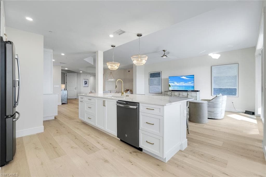 6021 Silver King BLVD 203-14