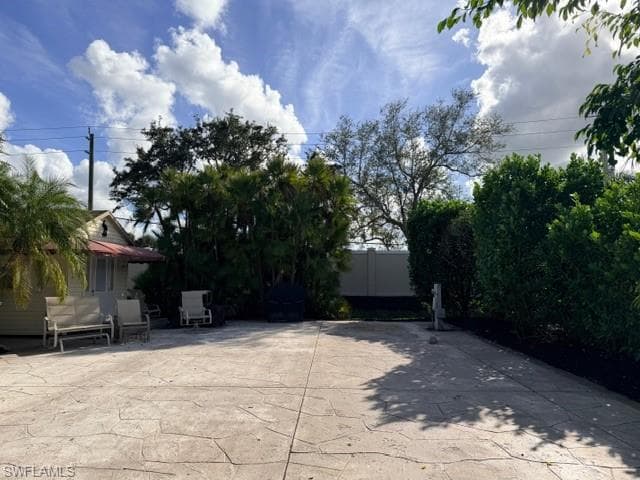 4604 Southern Breeze DR, NAPLES FL 34114-4