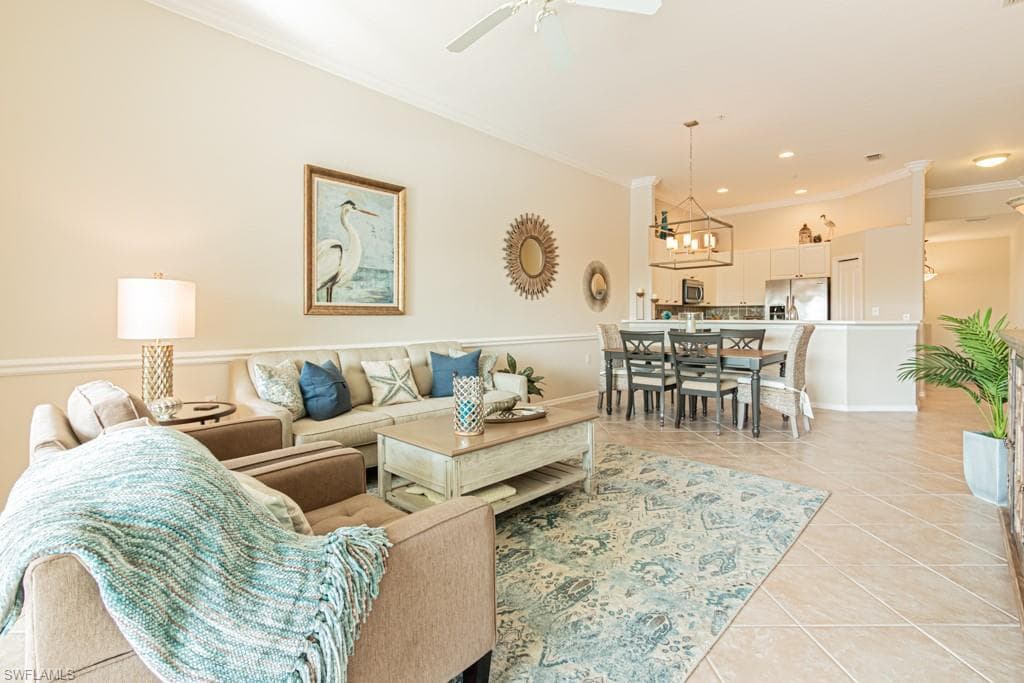 1182 Sweetwater LN # 1807, NAPLES FL 34110-6