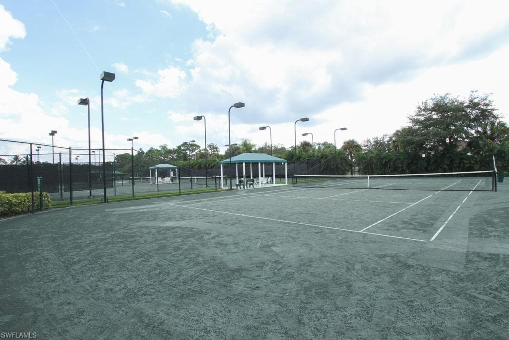 1182 Sweetwater LN # 1807, NAPLES FL 34110-30