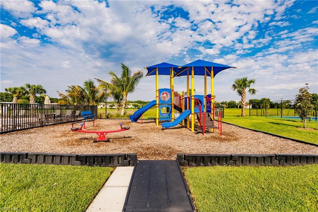 15048 Palamos CIR, FORT MYERS FL 33905-29