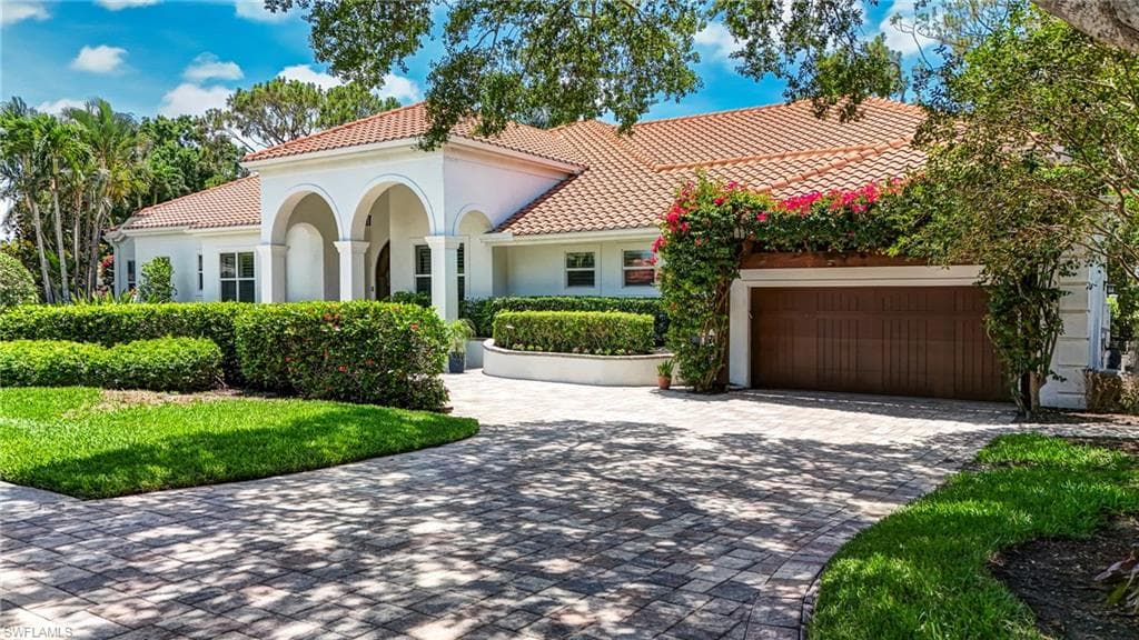 7562 Cordoba CIR, NAPLES FL 34109-2
