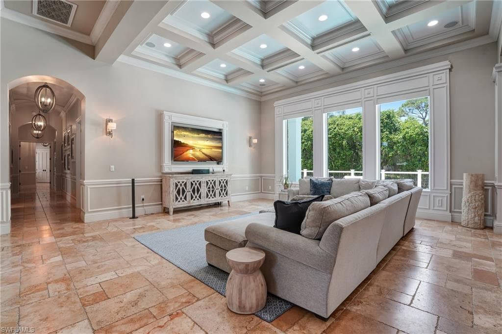 7562 Cordoba CIR, NAPLES FL 34109-8