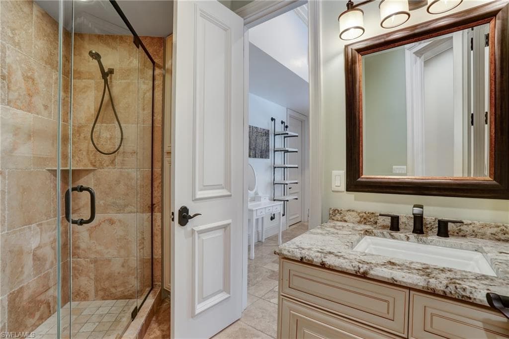 7562 Cordoba CIR, NAPLES FL 34109-30