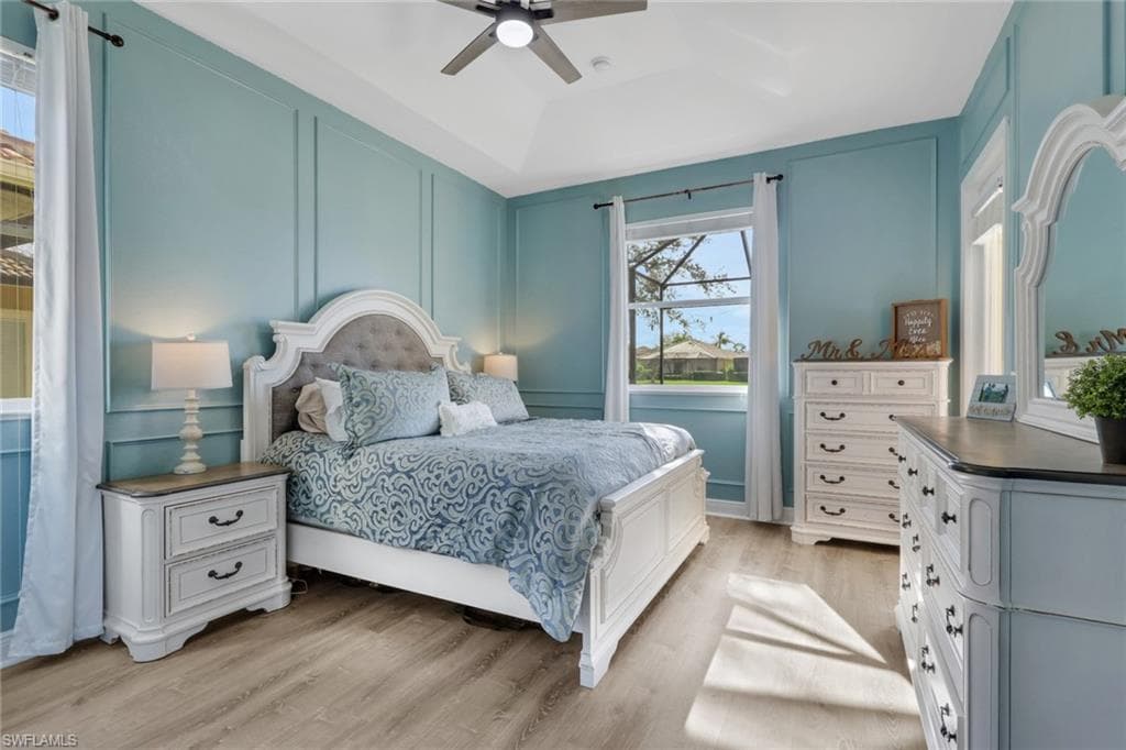 15464 Cortona WAY, NAPLES FL 34120-16