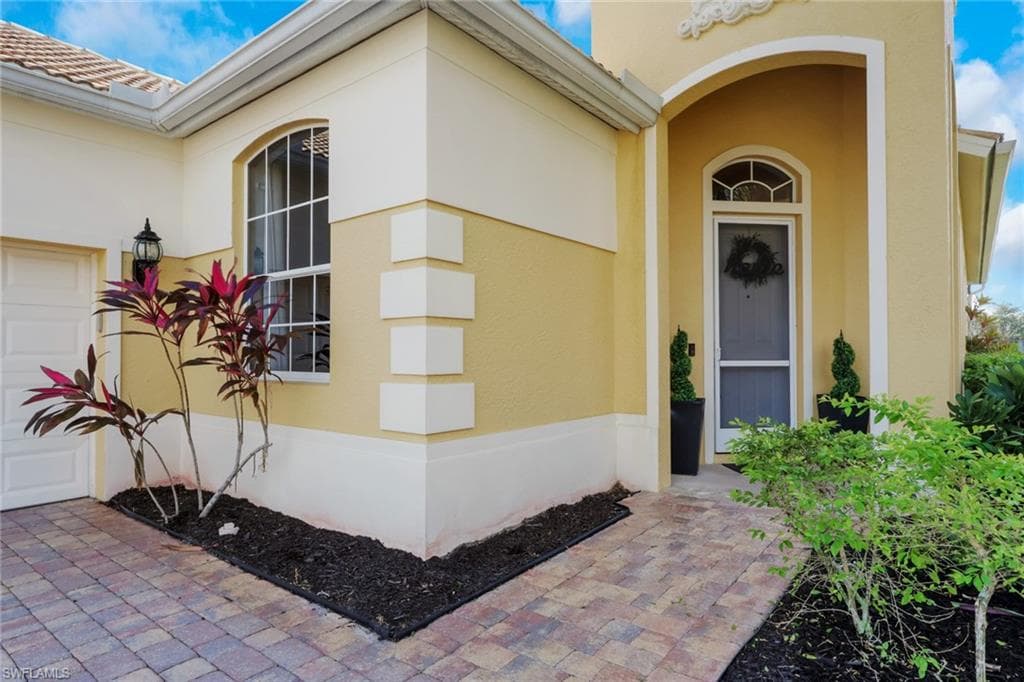 15464 Cortona WAY, NAPLES FL 34120-2