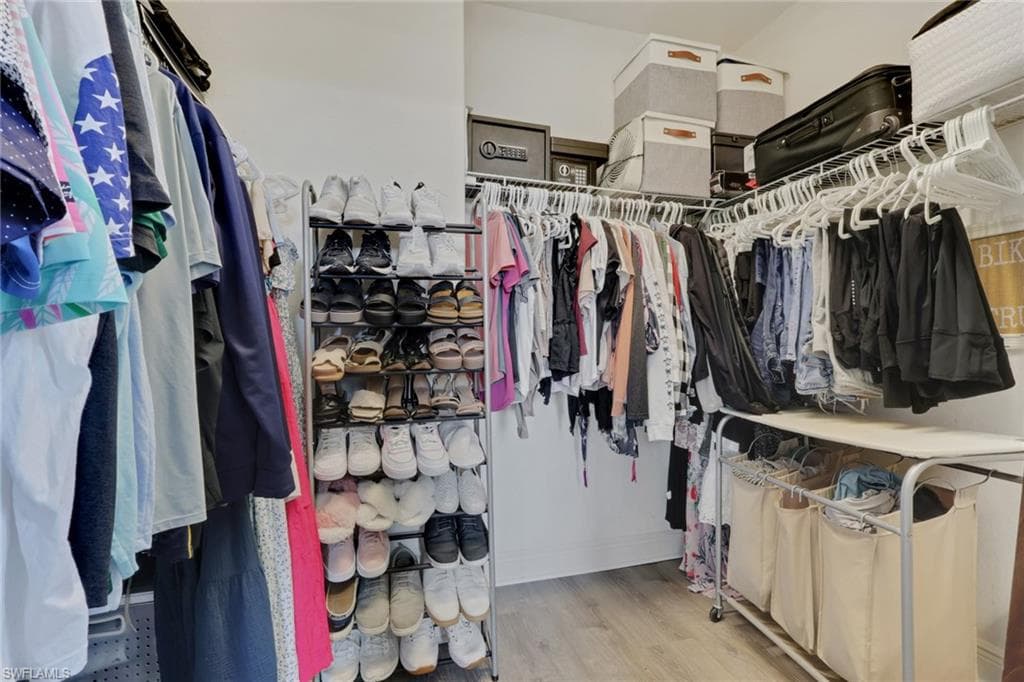 15464 Cortona WAY, NAPLES FL 34120-19