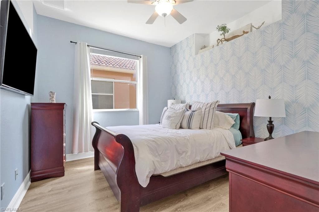 15464 Cortona WAY, NAPLES FL 34120-20