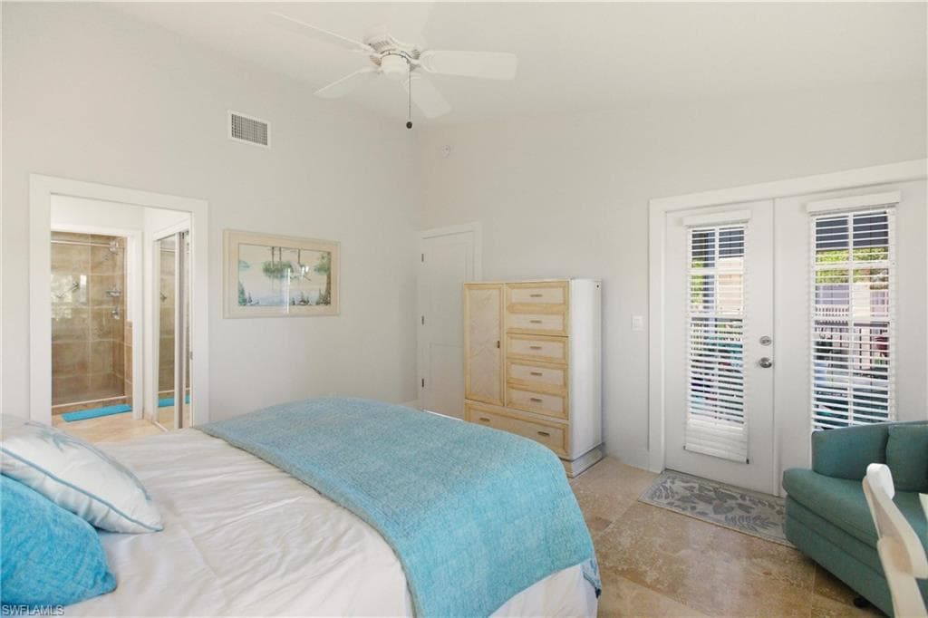 688 Wiggins Lake DR # 201, NAPLES FL 34110-27