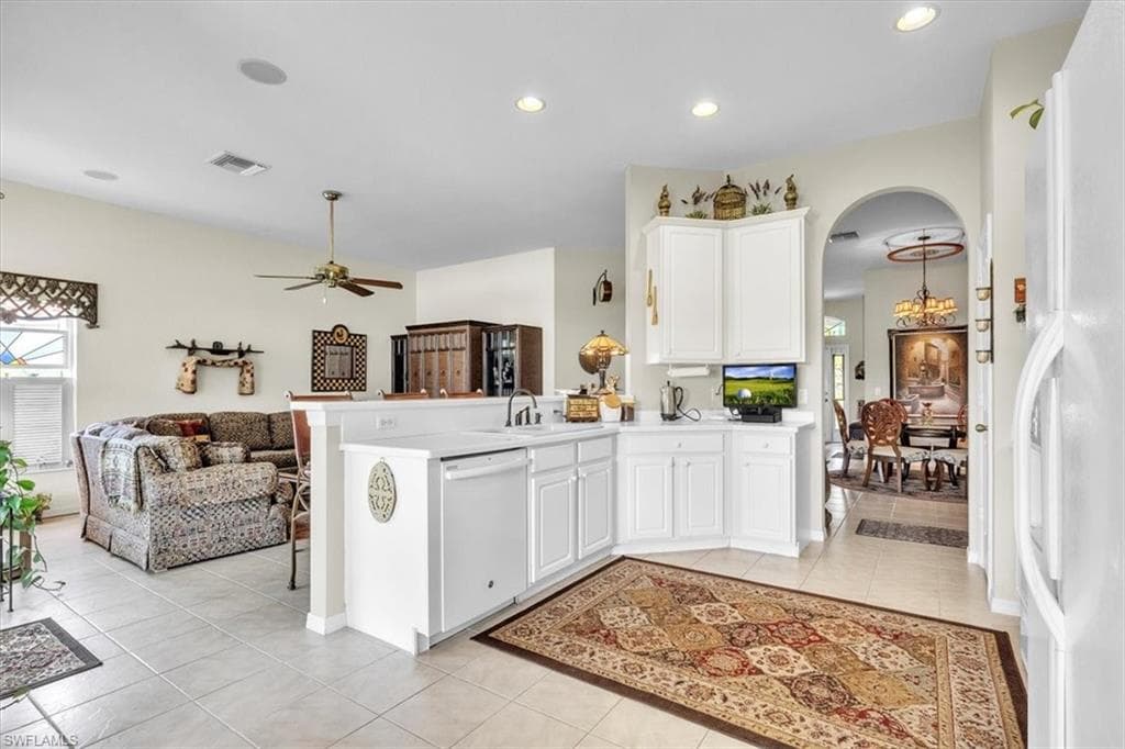 2673 Fishtail Palm CT, NAPLES FL 34120-12