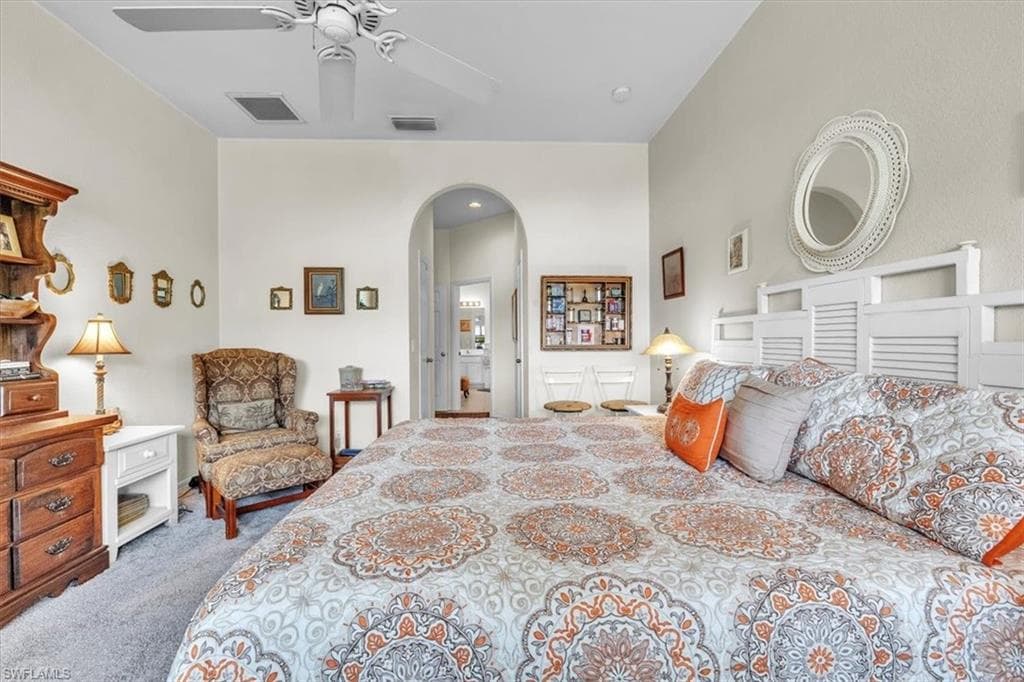 2673 Fishtail Palm CT, NAPLES FL 34120-17