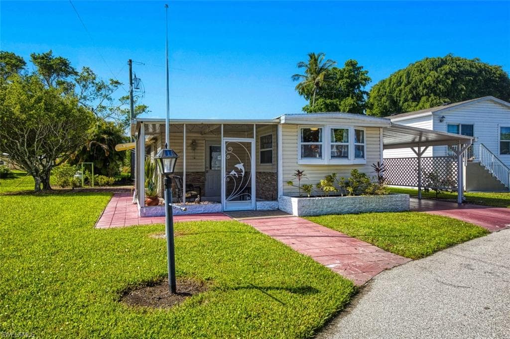 114 Moorhead MNR # 114, NAPLES FL 34112-1