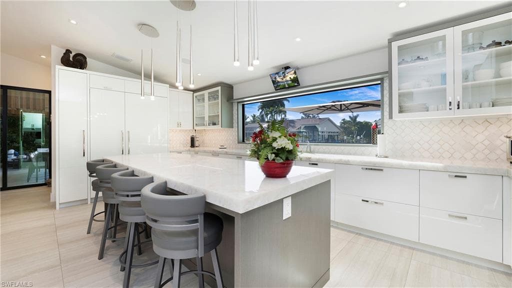 1650 Mullet CT, NAPLES FL 34102-5