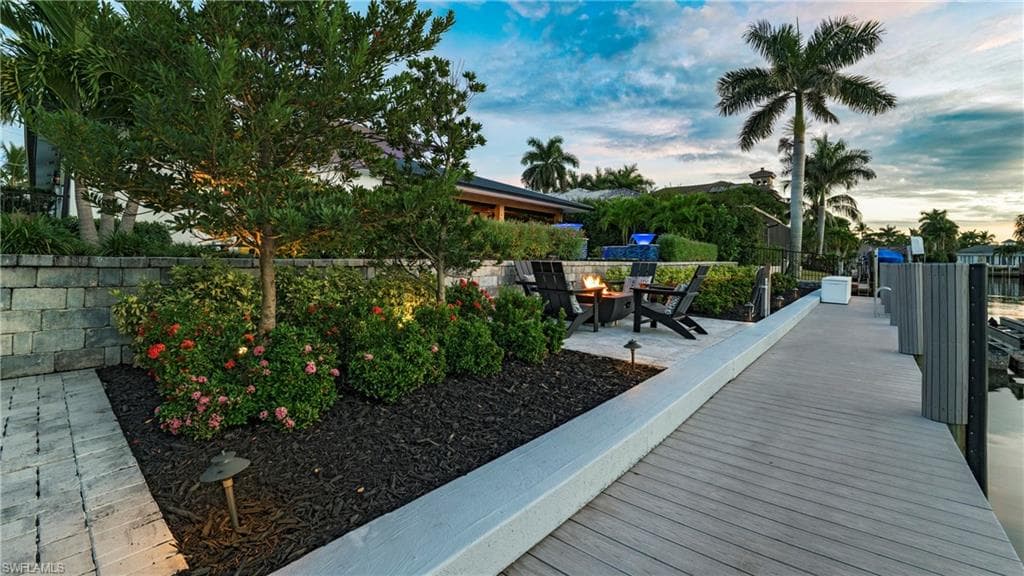 1650 Mullet CT, NAPLES FL 34102-39